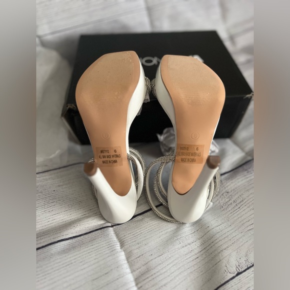 Fashinova Beautiful🤍😍Rhinestone Heels! Brand NEW! Still in the box! - Picture 8 of 13